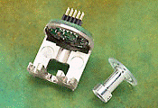 AEDA-3200-TBK, Оптический инкрементный кодер малого диаметра (17 мм) с высоким разрешением